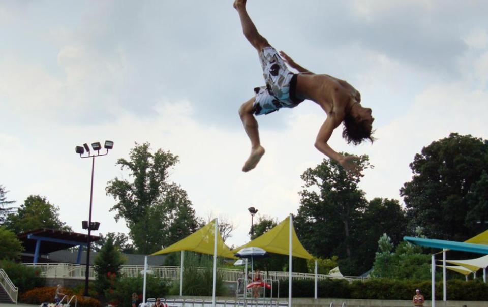 gainer into pool